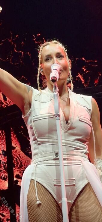 Sarah Connor Foto Desnuda Filtrada OnlyFans 263