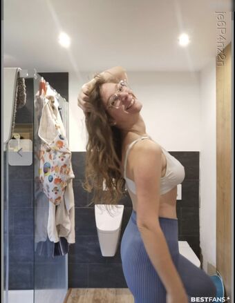 SB1994 Foto Desnuda Filtrada OnlyFans 72