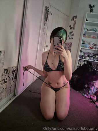 scissorlobotomy Foto Desnuda Filtrada OnlyFans 17