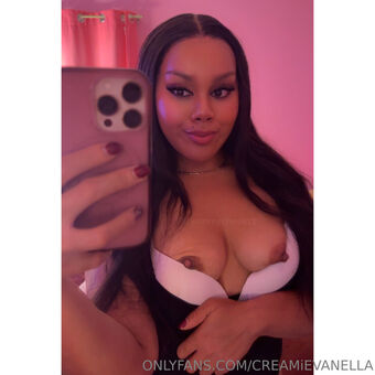 shesothixk398 Foto Desnuda Filtrada OnlyFans 16