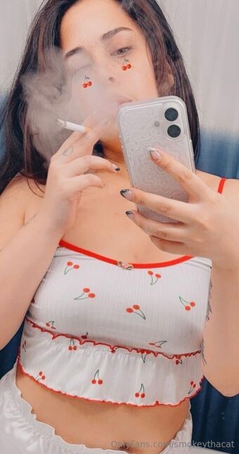 smokeythacat Foto Desnuda Filtrada OnlyFans 20