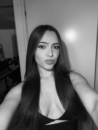 Sofia Cerio Foto Desnuda Filtrada OnlyFans 12