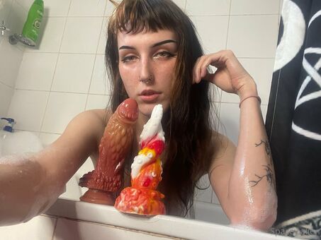 spacey-alien Foto Desnuda Filtrada OnlyFans 4