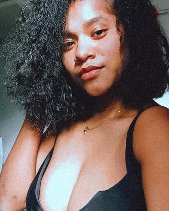 Spicy Mami Foto Desnuda Filtrada OnlyFans 5