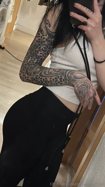 st.hell Foto Desnuda Filtrada OnlyFans 24