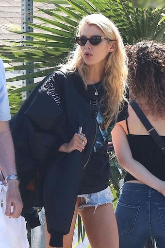 Stella Maxwell