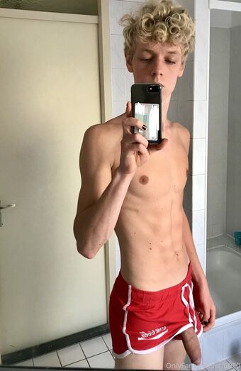 stfu030 Foto Desnuda Filtrada OnlyFans 9