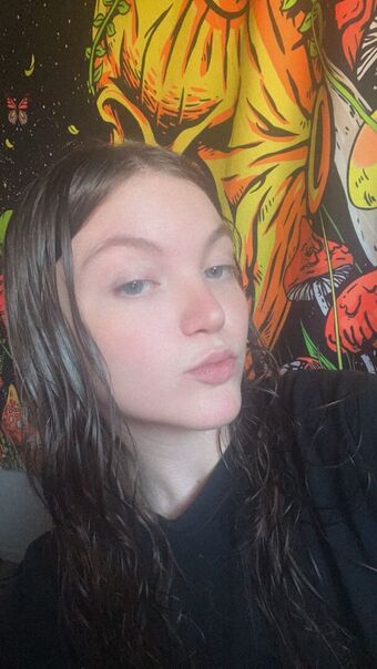 stonerbaby01 / stoner.baby / mariahdemps / dempsey_mariah