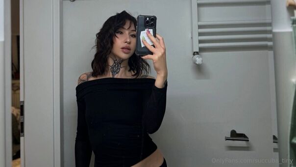 succuba_tinyy