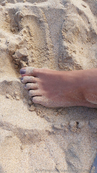superbeautifulfeet80