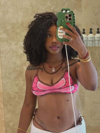 SZA Foto Desnuda Filtrada OnlyFans 151