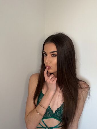 tara_tiny Foto Desnuda Filtrada OnlyFans 25
