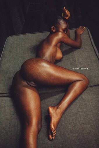 The Booty Warden Foto Desnuda Filtrada OnlyFans 21