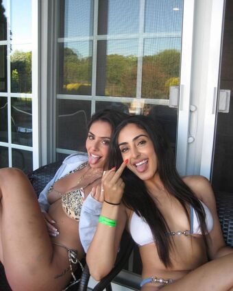 Theofficial_veronica