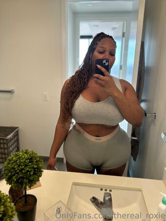 thereal_roxie Foto Desnuda Filtrada OnlyFans 37