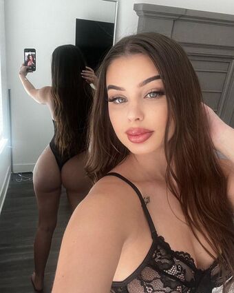 therealkalliii Foto Desnuda Filtrada OnlyFans 14
