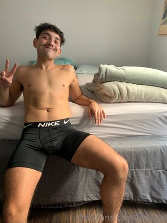 theyvid Foto Desnuda Filtrada OnlyFans 1