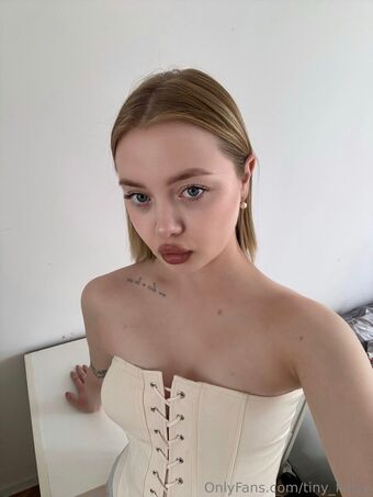 tiny_kinyy Foto Desnuda Filtrada OnlyFans 3