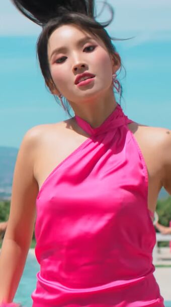 tiny.pretty.j