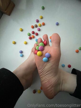 toesonglitter