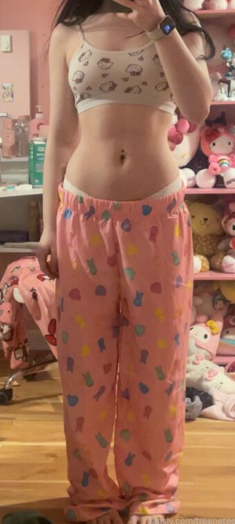 Treenetee Foto Desnuda Filtrada OnlyFans 3