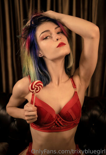 Trixybluegirl