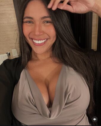 tumaiporsiacaso Foto Desnuda Filtrada OnlyFans 2