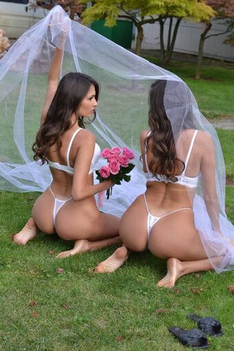 twins_double_pleasure