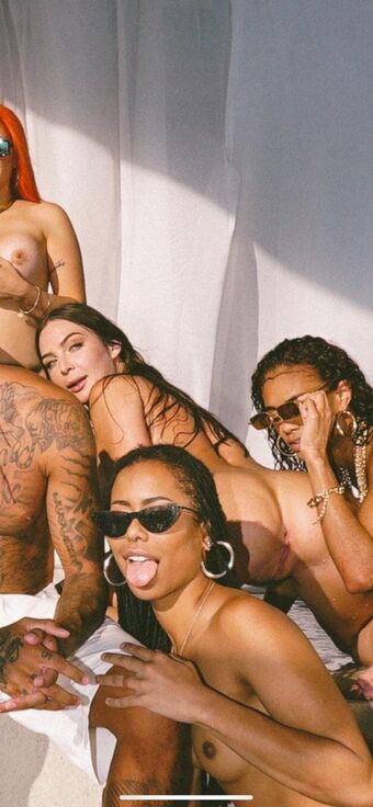 Tyga Foto Desnuda Filtrada OnlyFans 32