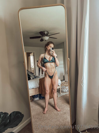 u197764596 Foto Desnuda Filtrada OnlyFans 12