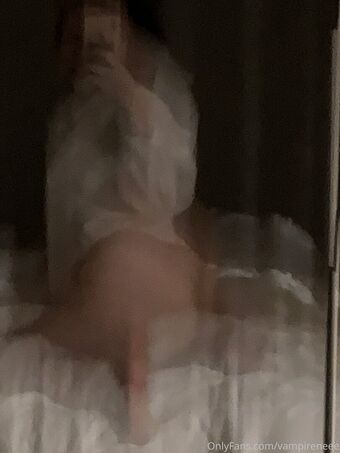 vampireneee Foto Desnuda Filtrada OnlyFans 10