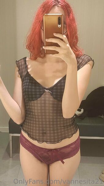 vannesita21 Foto Desnuda Filtrada OnlyFans 11