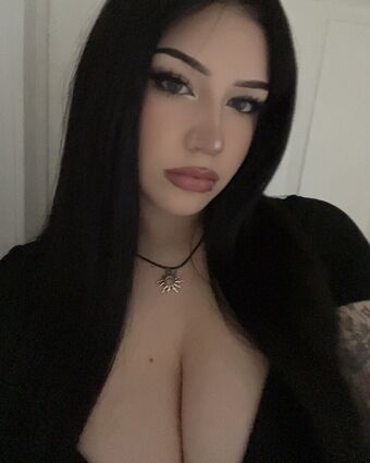 viira Foto Desnuda Filtrada OnlyFans 12
