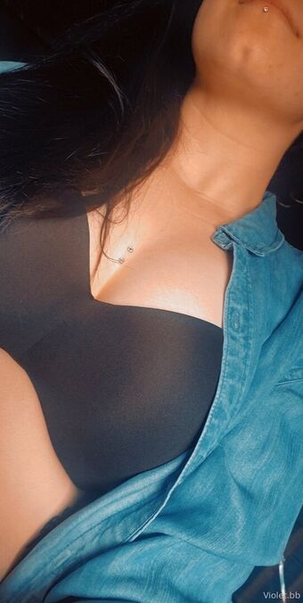 violet.bb Foto Desnuda Filtrada OnlyFans 27