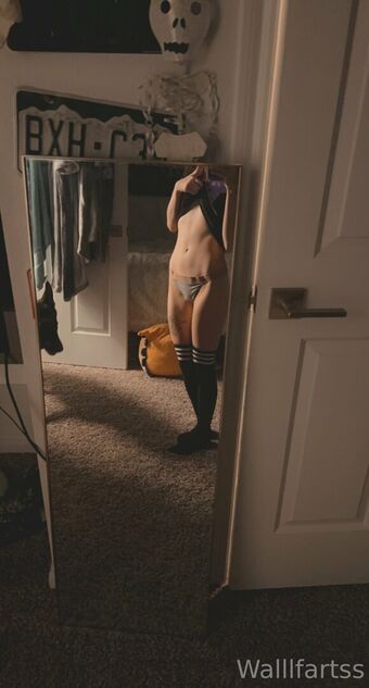 Wallfartss Foto Desnuda Filtrada OnlyFans 60