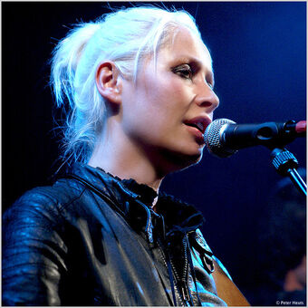Wendy James