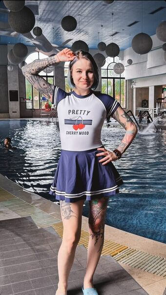 Weronika Truszczynska