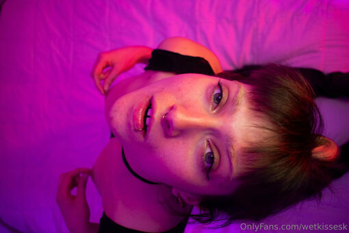 wetkissesk