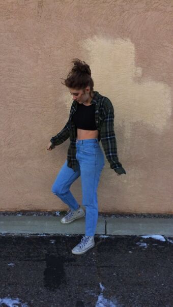 Willow Shields Foto Desnuda Filtrada OnlyFans 225