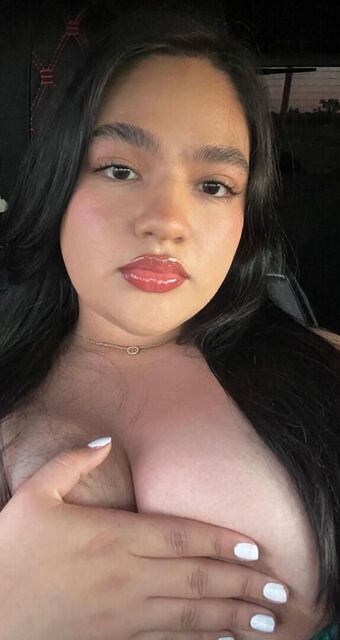 Yaniville Foto Desnuda Filtrada OnlyFans 1