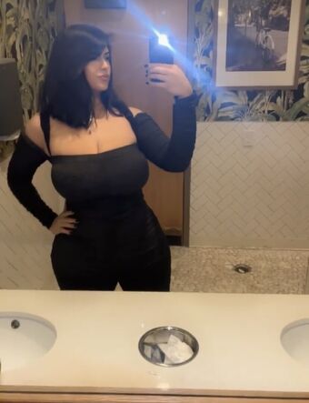 yeamynameissuzyyy Foto Desnuda Filtrada OnlyFans 17