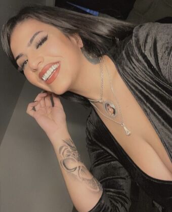 yeamynameissuzyyy Foto Desnuda Filtrada OnlyFans 18