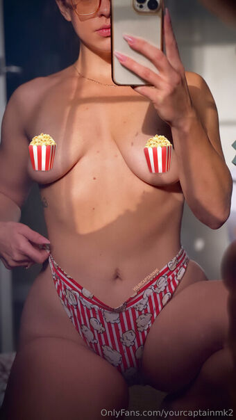 yourcaptainmk2 Foto Desnuda Filtrada OnlyFans 12