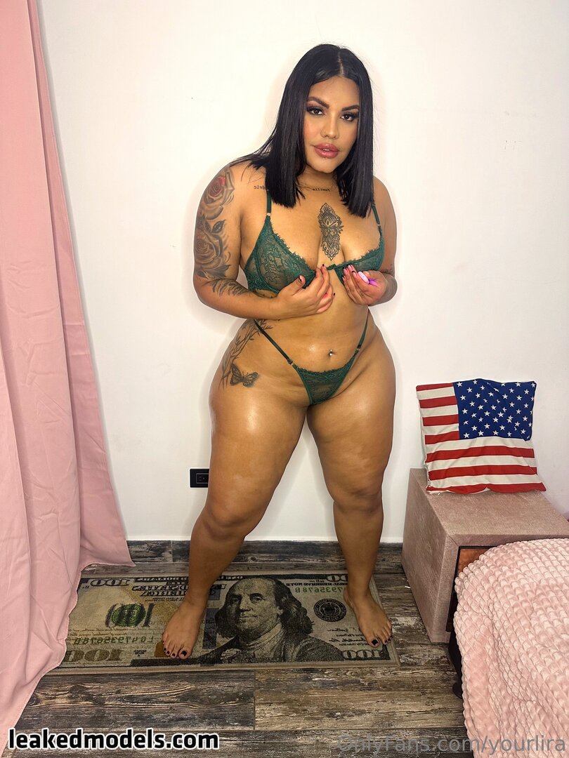 Ayarla's bare figure