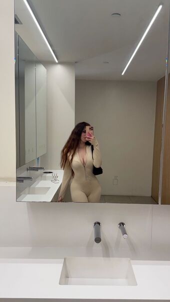 Zeling Foto Desnuda Filtrada OnlyFans 23