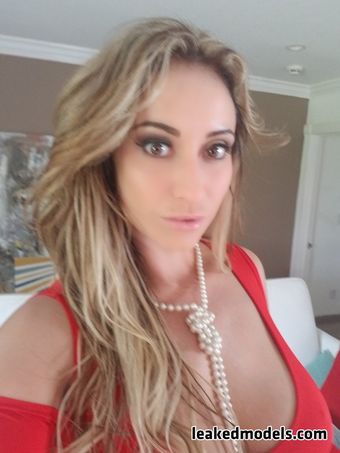 Eva Notty