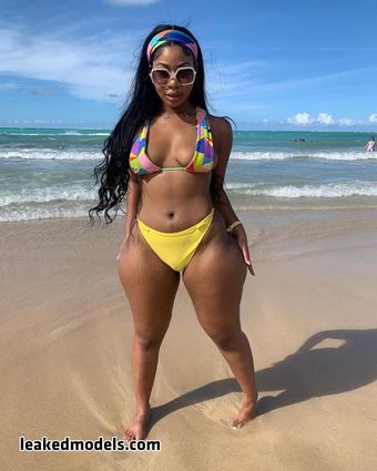 Katana Foto Desnuda Filtrada OnlyFans 13