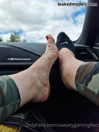 Sweatygamingfeet